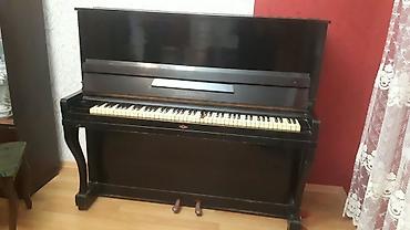 elektrikli samavar: Upright pianino – qara korpus, klassik dizayn - Klaviatura: 88 klaviş — 3