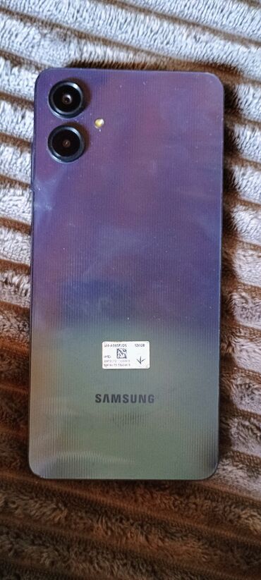 samsung z flip 5 polovan: Mobilni telefon samsung galaksi A06