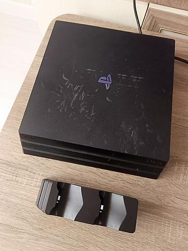 sony video: Playstation 4 Pro satılır. 1 original pult ilə yeni kimidir. Çox az — 1