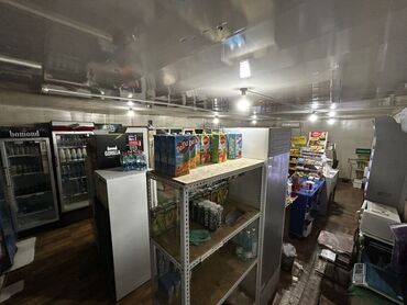 контейнерная азс купить: Сдаю Магазин, Отдельностоящий магазин, 50 м² Действующий, С оборудованием, Без ремонта