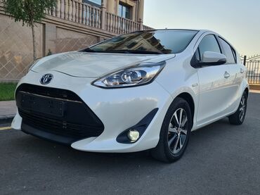 Toyota: Toyota Prius: 2018 г., 1.5 л, Вариатор, Гибрид, Хэтчбэк