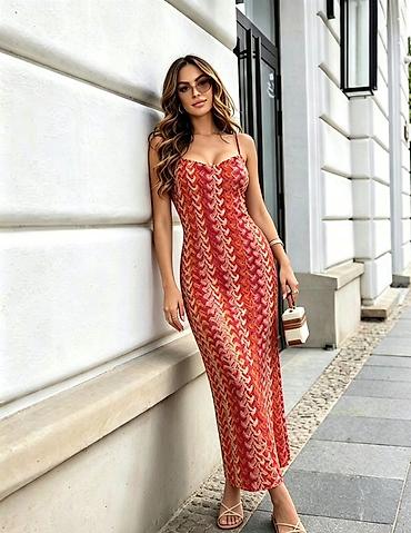 baletanke 2018: Ribana midi haljina na tregere
2400 din 
S M L — 7