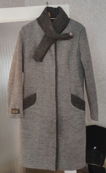 шерстяное пальто: Продаю женское пальто, состояние отличное. шерстяное. размер 46-48
