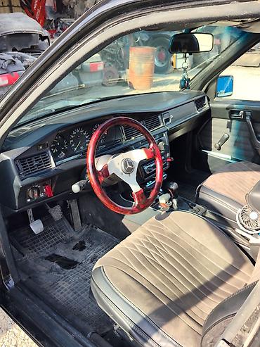 285 2f70 2f17: Mercedes-Benz 190: 1989 г., 2 л, Механика, Бензин, Седан — 10