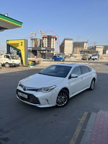 арзан авто машиналар: Toyota Avalon: 2.5 л, Автомат, Гибрид, Седан
