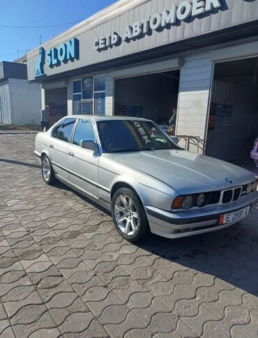 бмв 034: BMW 520: 1989 г., 2 л, Механика, Бензин, Седан