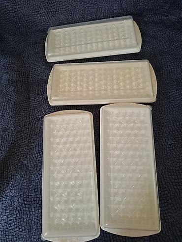 saat alanlar: YENİ GELDİ YENİ FARMATDA. SOYUDUCUDA. BUZ DOLABİNA BUZ YİGİLAN GABLAR — 4