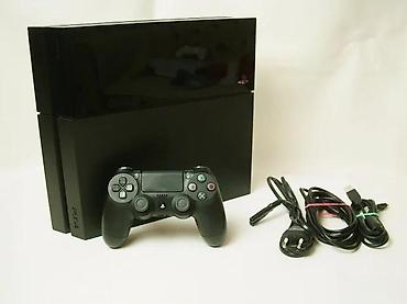 fiksna: U ponudi Sony Playstation 4 sa naslova. Konzola je novija fat — 7