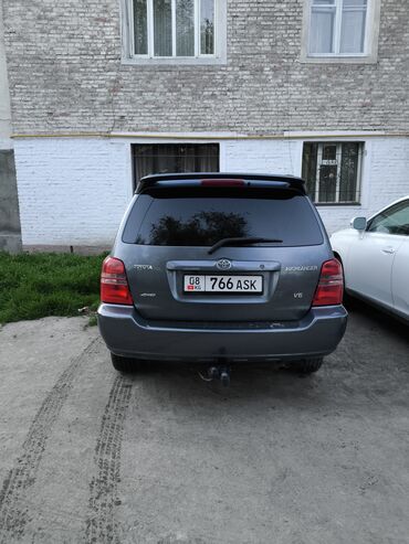Toyota: Toyota Highlander: 2002 г., 3 л, Автомат, Бензин, Кроссовер