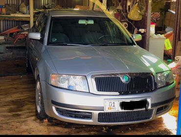 Skoda: Skoda Superb: 2002 г., 2 л, Механика, Бензин, Седан