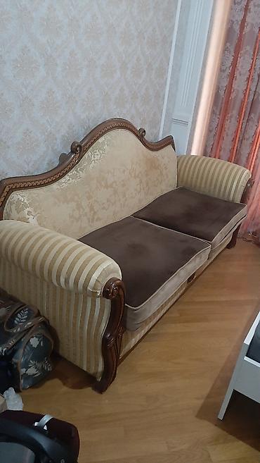 Digər mebel: Divan və kresloları bir yerdə 500 manat xarici maldı. Matras 300 azn — 1