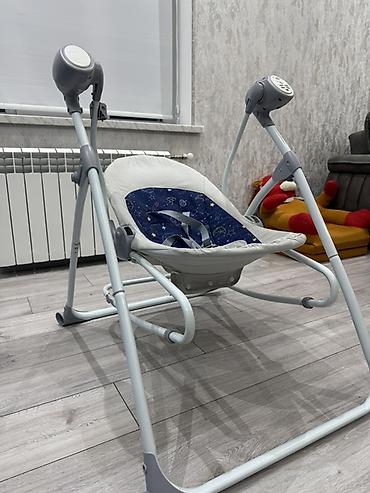 Beşiklər: Uşaq üçün elektrikli yelləncək-kreslo - Güclü metal karkaslı, geniş — 2