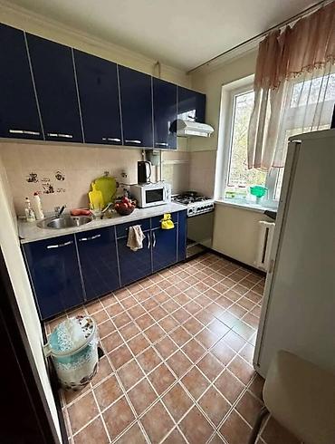 Квартиры: 2 комнаты, 43 м², 8 мкр 104 серия, 2 этаж, Старый ремонт — 2