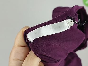 pull and bear garnitury: Women's blouse, size S — 4