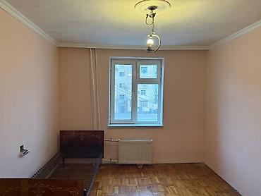 samux makler: Sumqayıt, 3 otaqlı, Köhnə tikili, 80 kv. m — 2