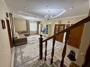 Продажа коттеджей и домов: Продаю! Два Дома 303м2 на Одном угловом Участке 6соток правильной — 1