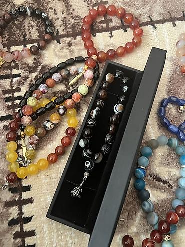 Бижутерия: Təbii daşlardan hazırlanmış təsbeh və bilərziklər dəsti - Material — 1