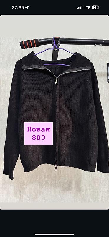 Пуховики и зимние куртки: Разрузка гардероба,г.Ош 
Продаются книги — 26