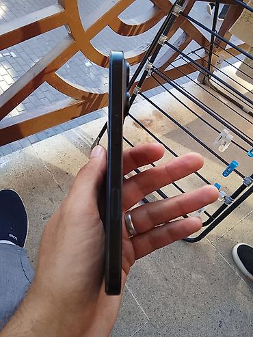 16 pro 2 ci el: IPhone 16 Pro, 128 GB, Black Titanium, Face ID, Simsiz şarj — 3