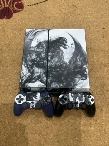 мфу 3 в 1: Игровая приставка Sony PlayStation 4 с уникальным дизайном в виде