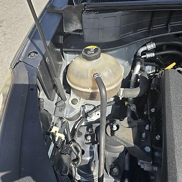 kia ceed qranat: Hyundai Tucson: 1.6 l | Krossover — 8