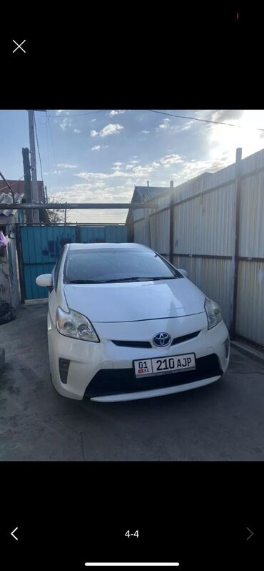 taiota prius: Toyota Prius: 2015 г., 1.8 л, Автомат, Гибрид, Седан