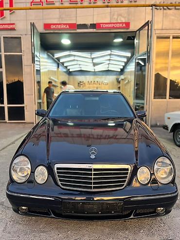 Mercedes-Benz E-Class: 1998 г., 5 л, Бензин, Седан