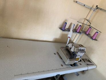 мини швейная машинка: Швейная машина Jack, Полуавтомат