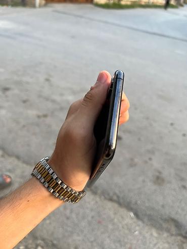 i̇pone 4: IPhone Xs Max, 64 GB, Space Gray, Face ID — 6