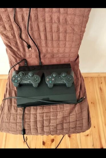 Xbox 360 & Xbox: Ps 3 satılır . yaxşı vezYetdedir heç bir prablemi yoxdur içində