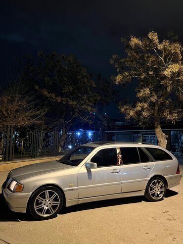 Disk təkərlər: İşlənmiş Disk təkər Mercedes-Benz 245 / 40 / R 17, 5 Boltlu