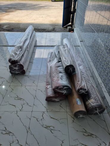 Склады и мастерские: Сдаю места для чистка ковров город шопоков возле трассы