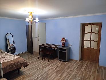 Günlük kirayə evlər: 60 kv. m, 2 otaqlı, Kombi, Qaz, İşıq — 11