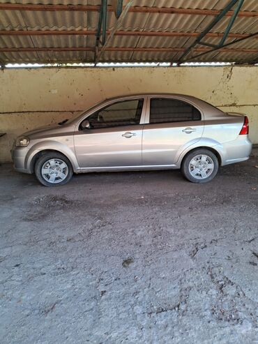 niva satılır: Chevrolet Aveo: 1.4 l | 2006 il | 232000 km Sedan