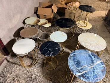 Masalar: Jurnal masası, Açılmayan, Şüşə, Yumru masa — 12