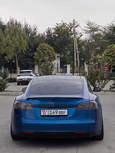 кибер трак: Tesla Model S: 2015 г., Электромобиль, Лифтбек — 2