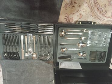 праздничная одноразовая посуда: Набор столовых приборов на 12 персон. 72 предмета. Нержавеющая сталь