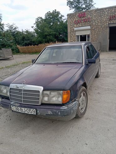 barter maşınla: Mercedes-Benz 220: 0.2 l | 1992 il Sedan