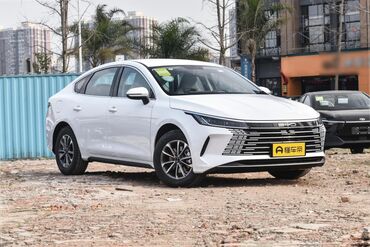 Toyota: Toyota Prius: 1.8 l | 2017 il Hetçbek