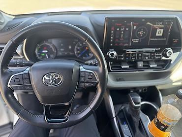265 45 20: Toyota Highlander: 2020 г., 2.5 л, Автомат, Гибрид, Кроссовер — 8