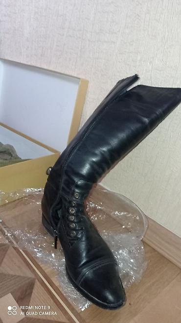 mövsümi çəkmələr: Uzunboğaz, Burberry, Ölçü: 39, rəng - Qara, İşlənmiş — 5
