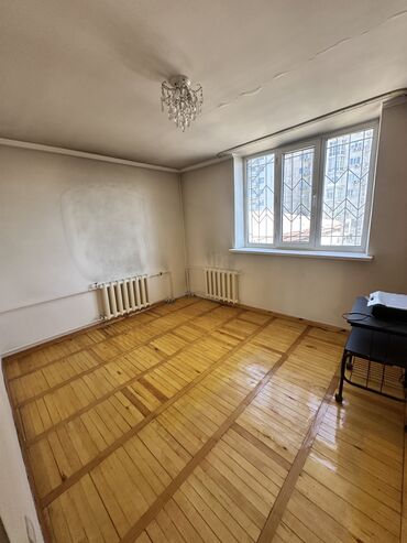 продаю 1 ком квартиру бишкек: 4 комнаты, 80 м², Индивидуалка, 5 этаж, Старый ремонт