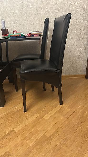 samlar: Deri görünümlü qara yemək otağı/stolüstü stul. Qara suni — 2