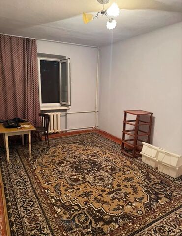 сдам квартиру на долгий срок рядом ул. ахунбаева: 1 бөлмө, Чогуу жашоосу жок, Жарым -жартылай эмереги бар