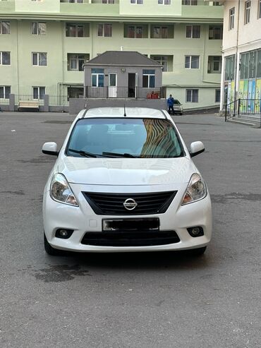 Nissan: Nissan Sunny: 1.5 l | 2012 il Sedan