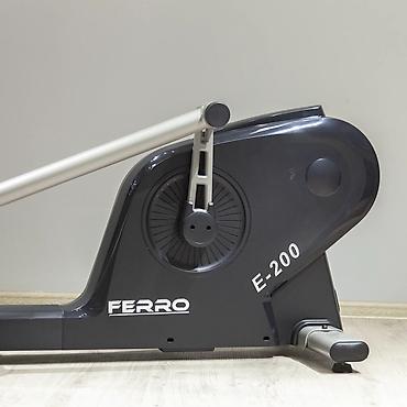 Trenajorlar: Ferro E-200 ellipsvelotrenajor - Model: Ferro E-200 (üzərində “E-200 — 3