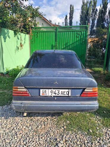 Mercedes-Benz: Mercedes-Benz : 1990 г., 2 л, Механика, Бензин