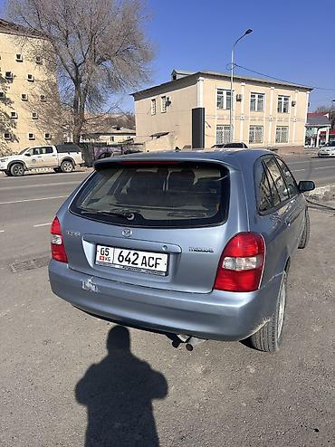 Mazda: Mazda 323: 2001 г., 1.6 л, Механика, Бензин, Хэтчбэк — 8