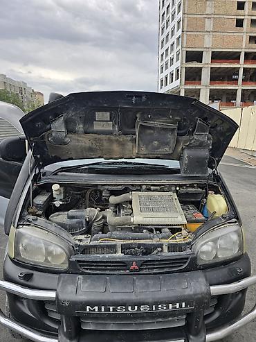 кулн: Mitsubishi Space Gear: 1994 г., 2.8 л, Автомат, Дизель, Минивэн — 9