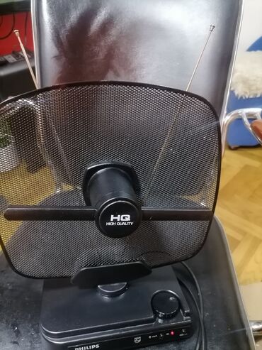 Aksesoari za TV i video: Antena sobna za TV sa pojačivačem Philips
Ispravna 
 Mirjevo — 9